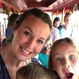 Meet your Posher, Laynie